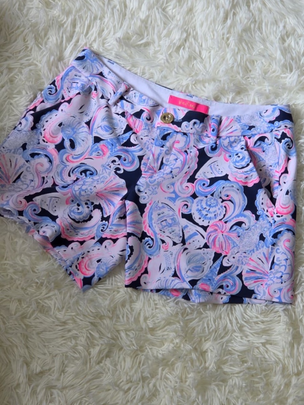 Lilly Pulitzer Shorts - Picture 5 of 9